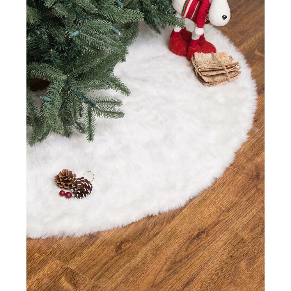 Glitzhome 48" Diameter Plush Christmas Tree Skirt, Color White - NEW